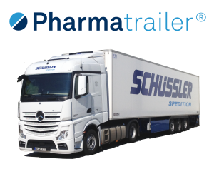 Pharmatrailer mit Schriftzug